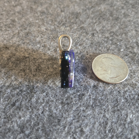 Glass Heart Pendant - Picture 5 of 6